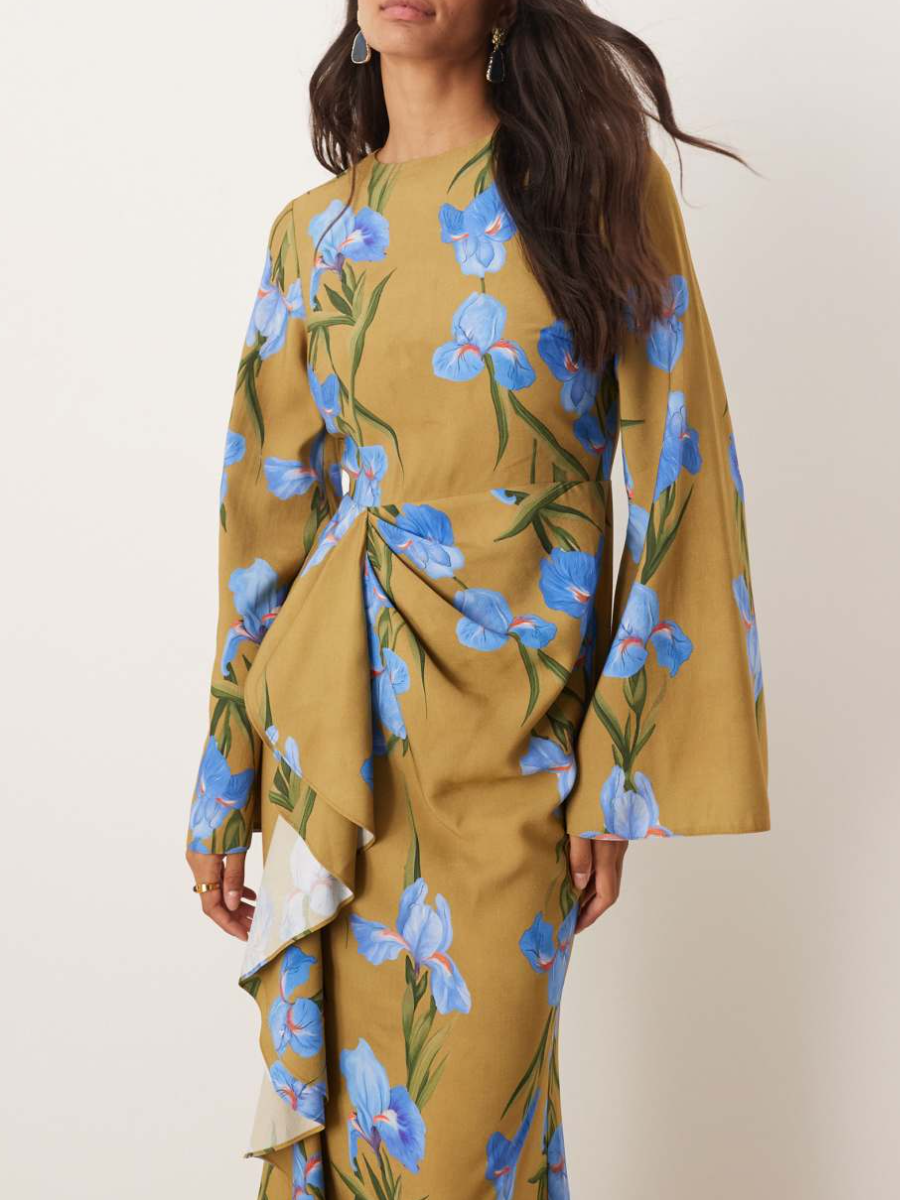 Long Sleeve Maxi Dress With Oversize Floral Print Ruffled Skirt